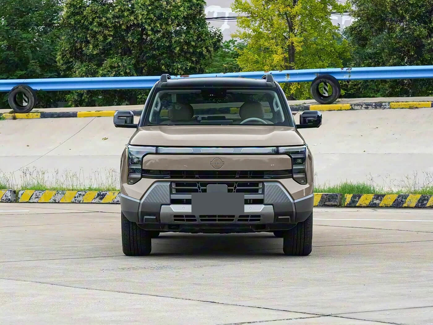 Frontier Pro PHEV