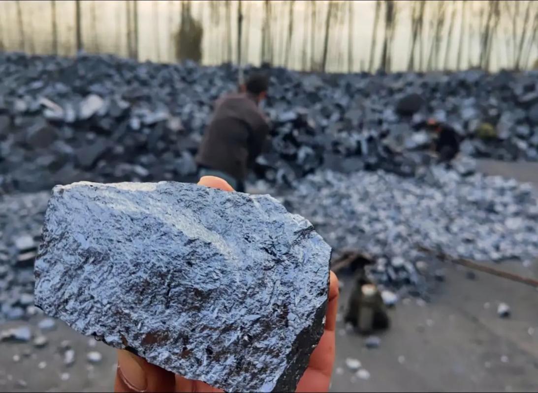 Domestic spot prices for ferrosilicon have risen by approximately 50-100 yuan/ton