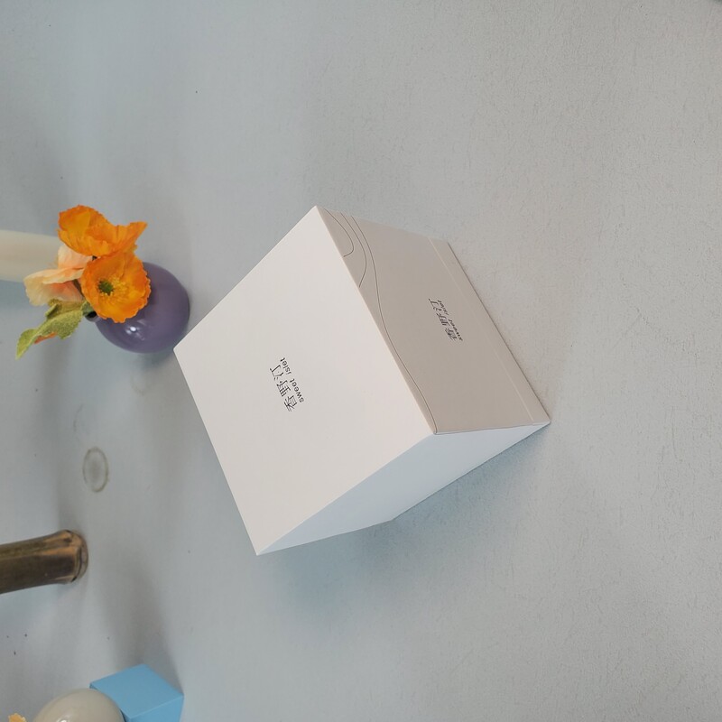 High-End Custom Printed Logo Skincare Magnetic Gift Box Hard Rigid Cardboard Folding Telescope Eyelash Packaging Perfume