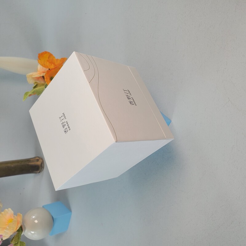 High-End Custom Printed Logo Skincare Magnetic Gift Box Hard Rigid Cardboard Folding Telescope Eyelash Packaging Perfume