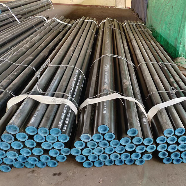 Seamless Pipe Spray Black Paint