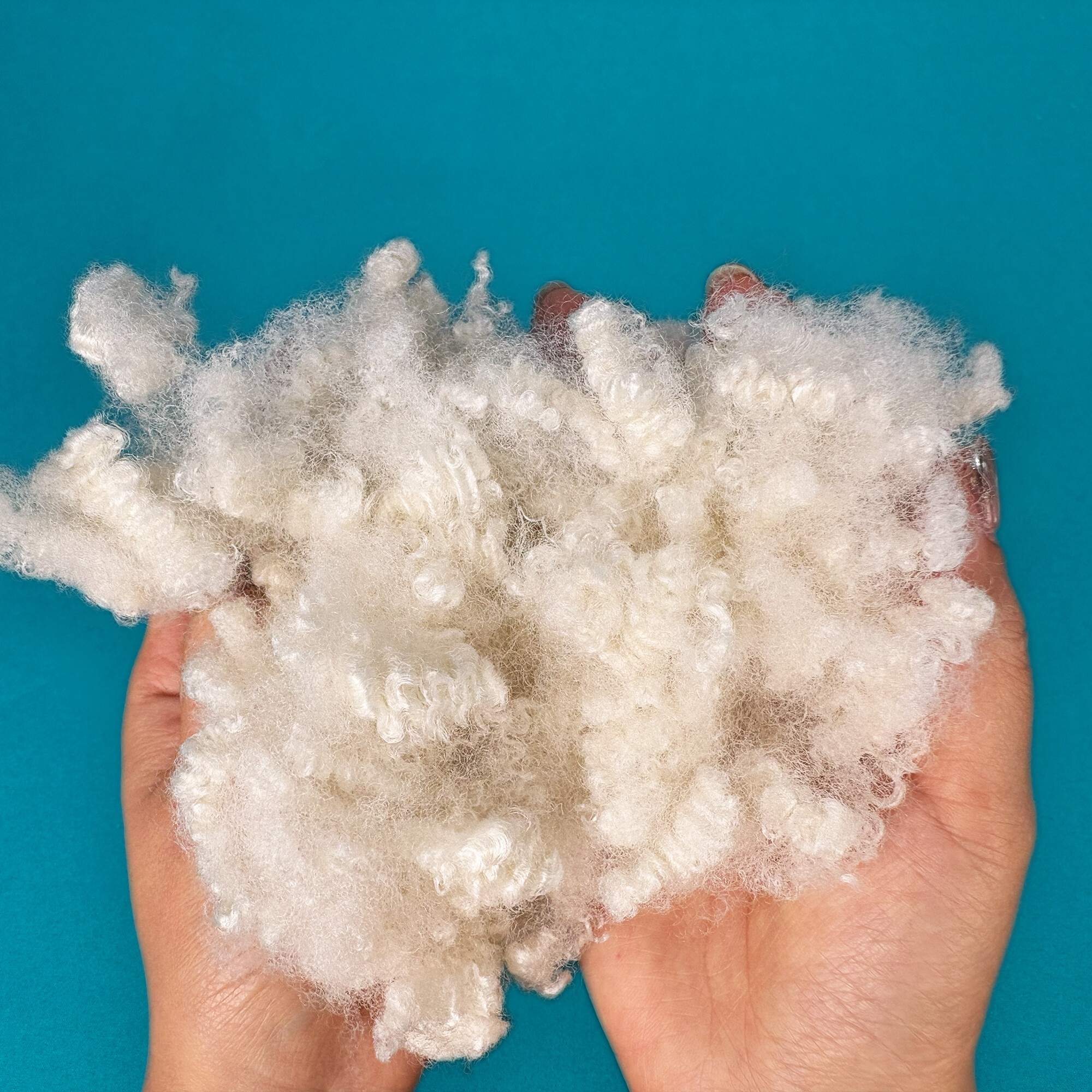 100% recycled polyester fiber with high elasticity and good pressure resistance.