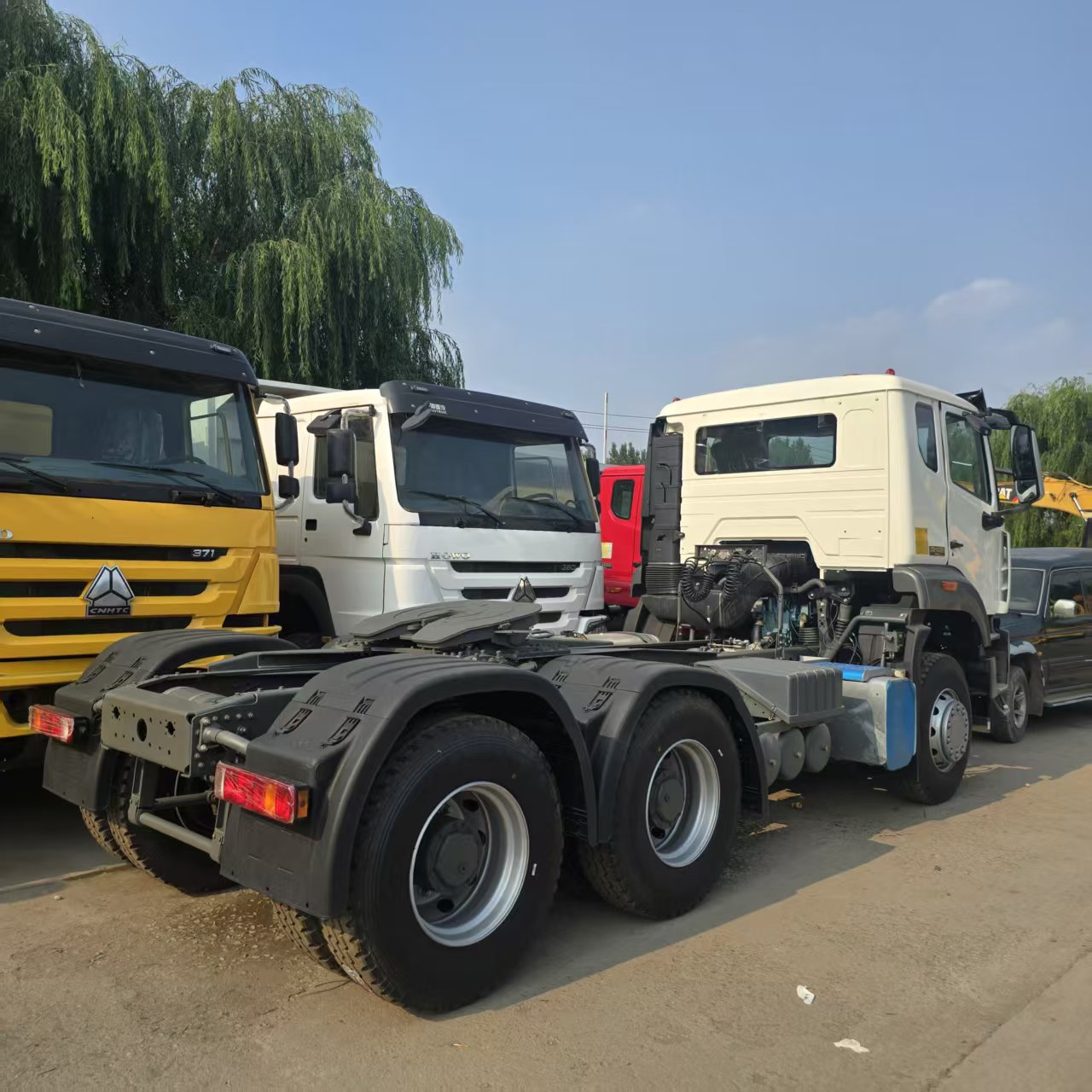 Hot Selling Heavy Duty 430 HP HOWO 371 6X4 Tractor Truck Used HOWO 371 for Sale
