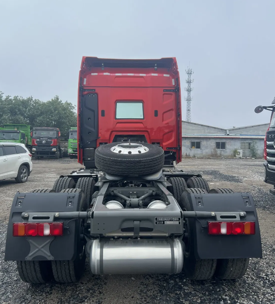 Second Hand 6X4 Tractor Truck HOWO Sinotruk 371 Price Sale