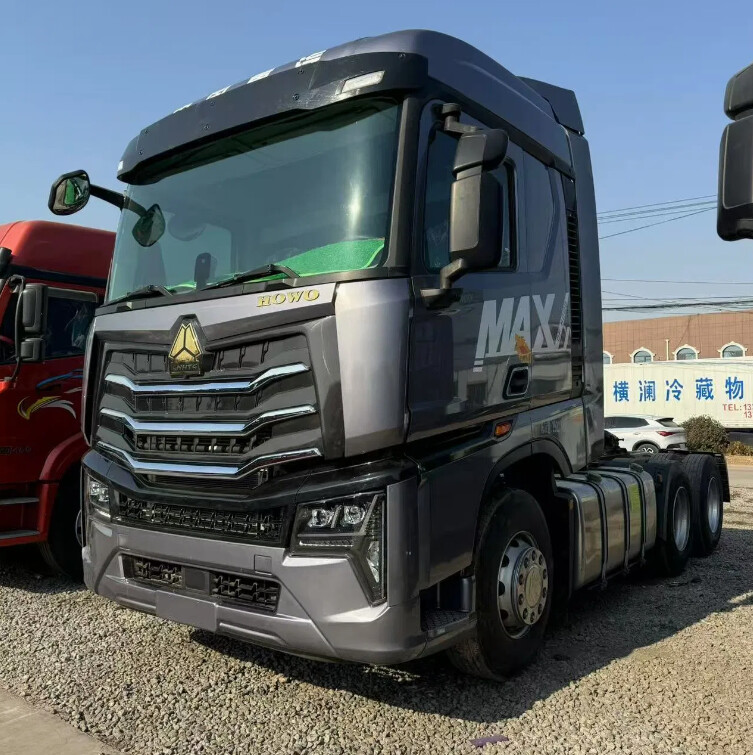 Second Hand 6X4 Tractor Truck HOWO Sinotruk 371 Price Sale