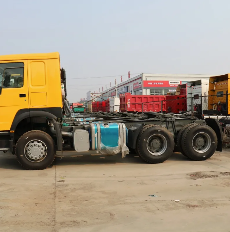 Sinotruk HOWO 371 375HP 10-Wheel 40-60 Ton Used Truck for Sale