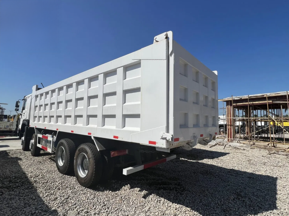 Transport Comfortable Cabin 2025 Model 8X4 HOWO Tx Dump Truck Saudi Arabia