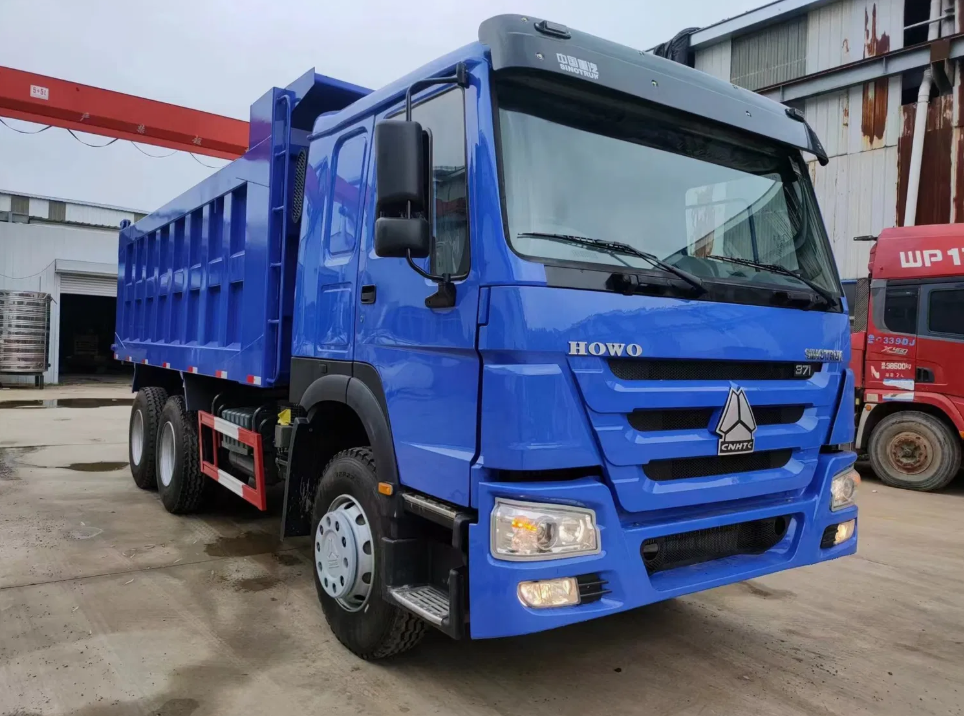 High Quality Sinotruck HOWO 6X4 Drive Wheel Euro 4 Self-Unloading Diesel Dump Truck Customizable Color Favorable Heavy Truck