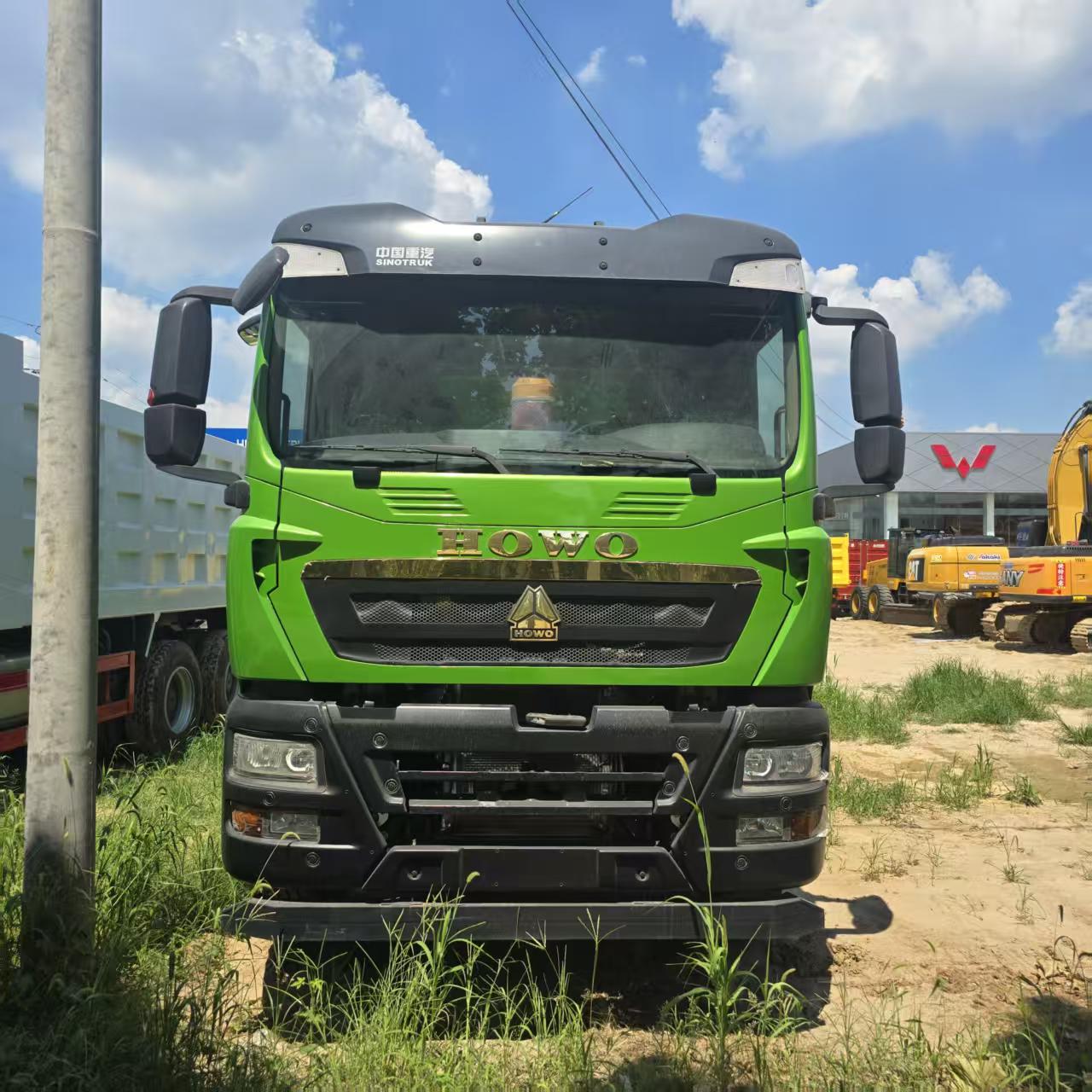 Stock! 10 Units Sinotruk 400HP Dumptruck 50ton Front Hoist to Nigeria Port