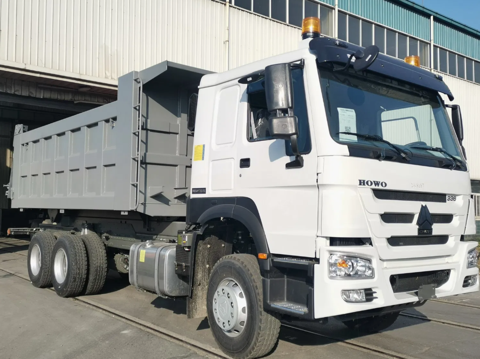 Shacman H3000 6X4 Euro II Emissions Are Used for Long-Distance Transportation of Cheap Used Dump Truck Dumper Truck Tipper Truck
