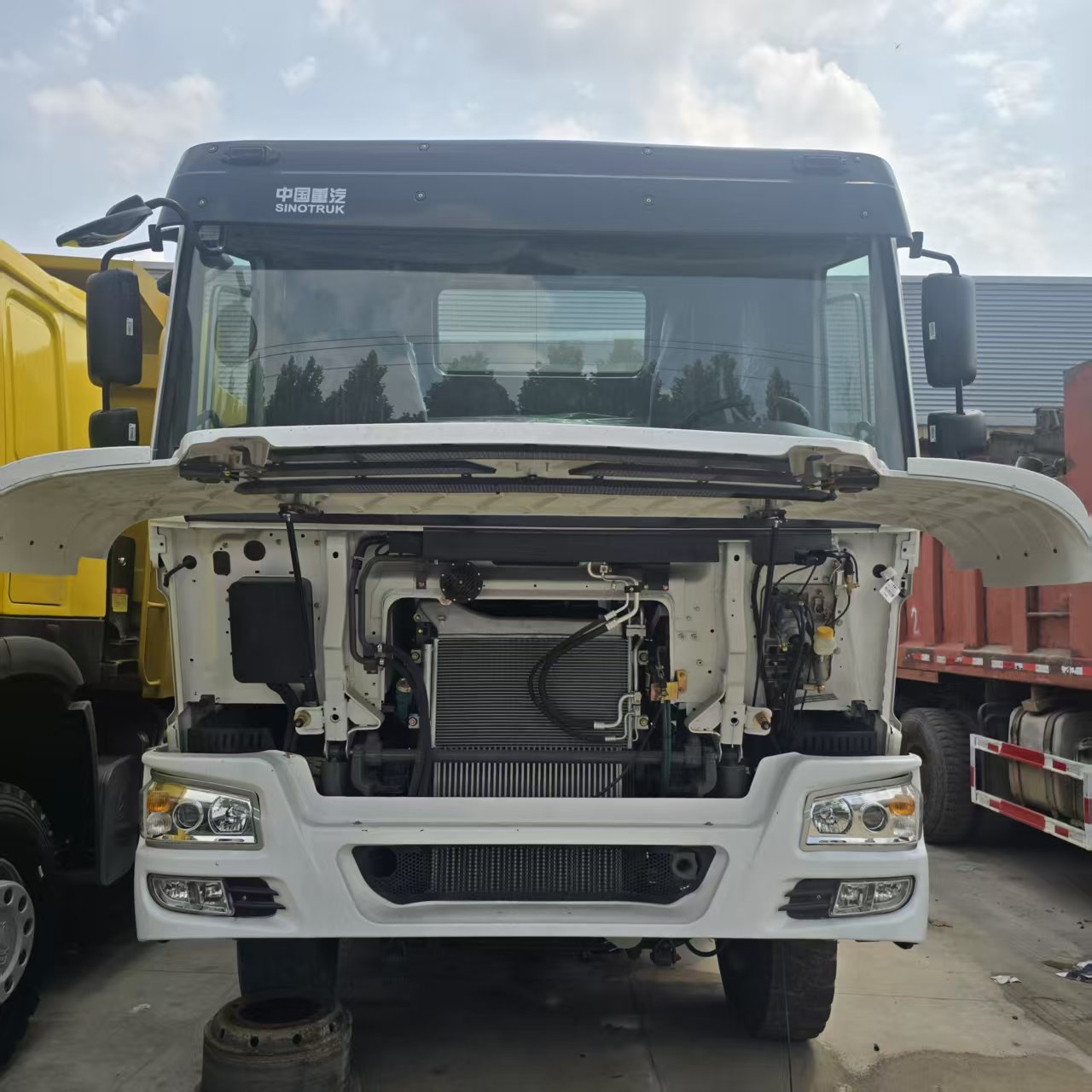 Shacman H3000 6X4 Euro II Emissions Are Used for Long-Distance Transportation of Cheap Used Dump Truck Dumper Truck Tipper Truck