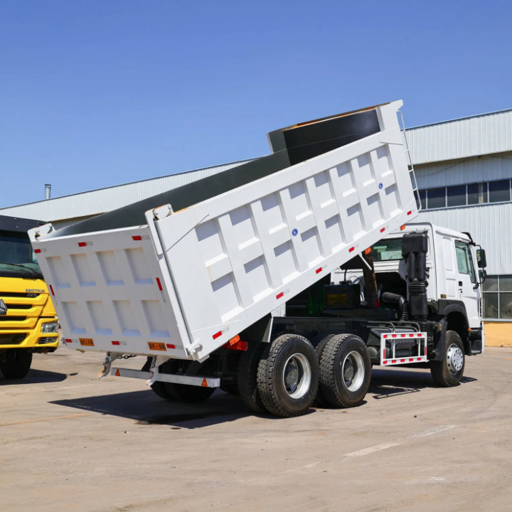 Used 2017-2021 Sinotruk Haohan 8X4 Right-Hand Drive Left-Hand Drive Dump Truck HOWO Nx 10 12-Wheel 371-400HP