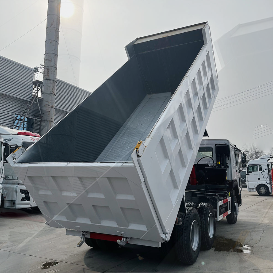 Used 2017-2021 Sinotruk Haohan 8X4 Right-Hand Drive Left-Hand Drive Dump Truck HOWO Nx 10 12-Wheel 371-400HP