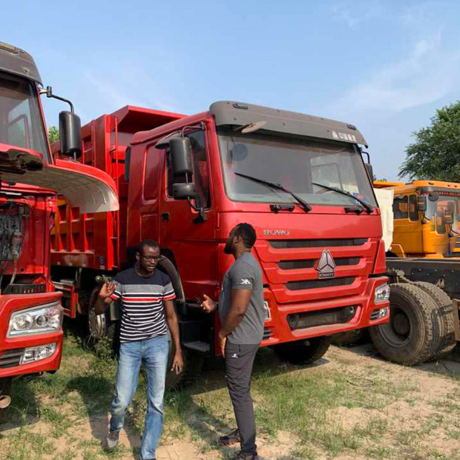**African Delegation Visits Factory, Strengthening Trade Ties**