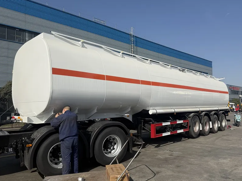 3 Axle 45000/50000L Fuel Oil Petrol Tanker Semi Truck Tractor Trailers for Sale