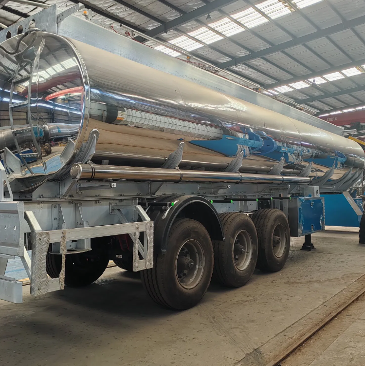 3/4 Axle 40cbm 50cbm Carbon Steel/Stainless Steel/Aluminum Alloy Tanker Truck Semi Trailer for Milk/Diesel/Liquid/Oil/Fuel Transportion