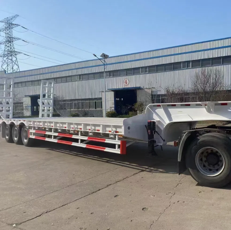 30/50/60/100 Tons Capacity 3/4/5/Axles Heavy Duty Lowbed Semitrailer for Construction Equipment Transport with Hydraulic Ramps
