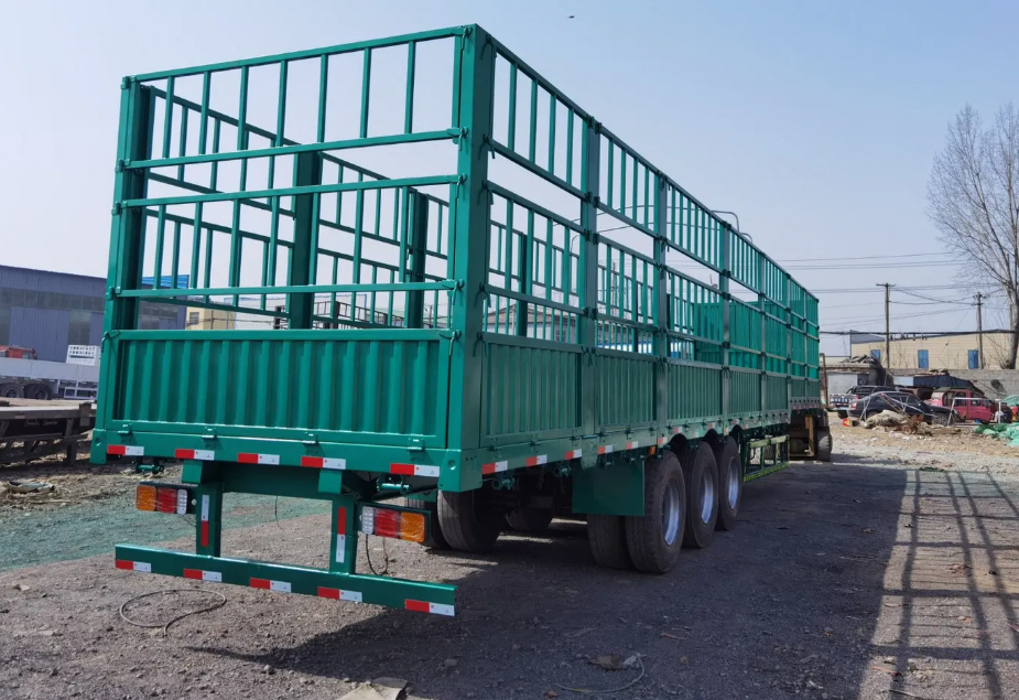 Sinotruk Hot Sale 2 3 4 Axle Multi Purpose Flatbed Semi-Trailers Drop Sidewall, Fence Stake & Curtain Options for Bulk Cargo