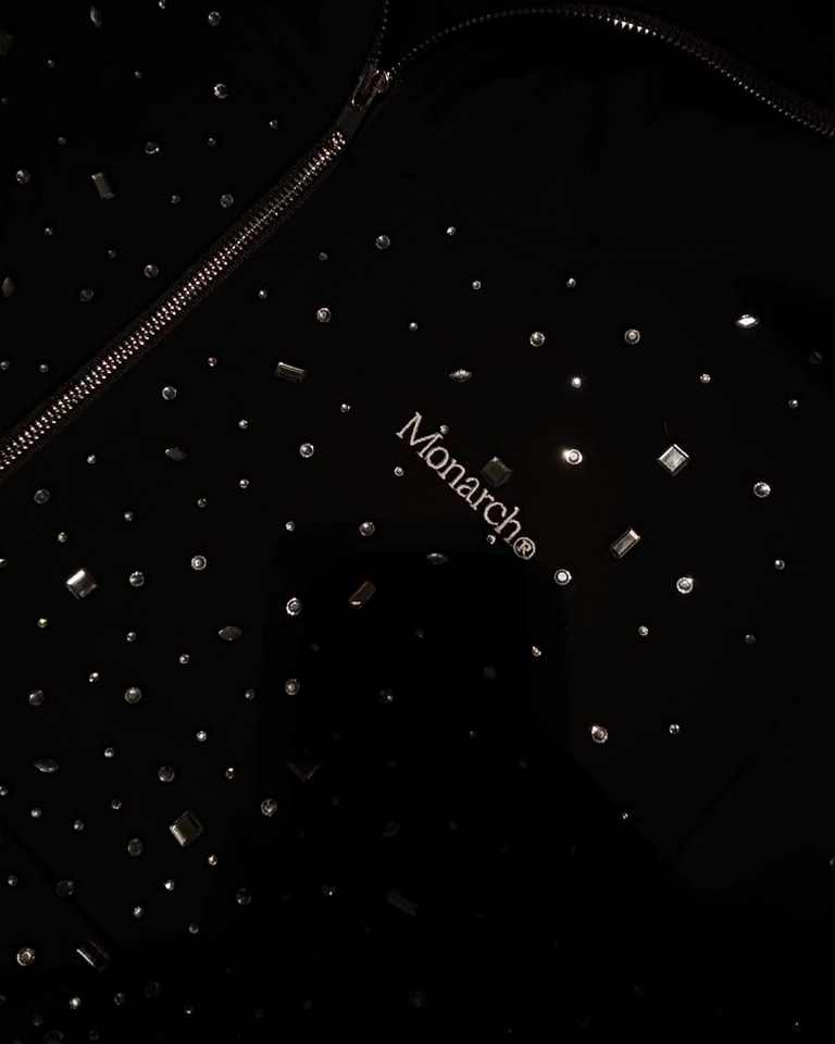 600 Gsm custom-made 100% cotton full-face zipper hoodie for both men and women, street style, polka dot rhinestone logo for winter and autumn