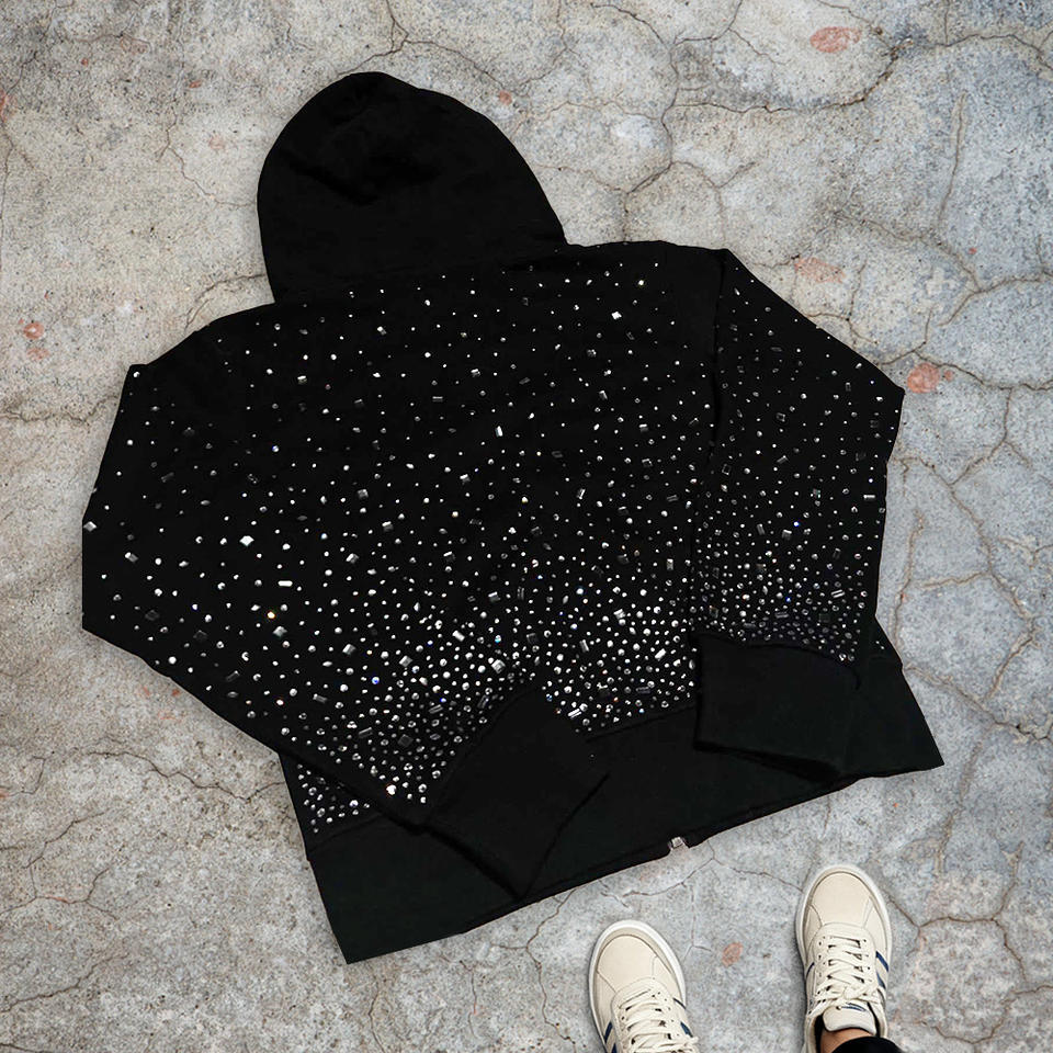 600 Gsm custom-made 100% cotton full-face zipper hoodie for both men and women, street style, polka dot rhinestone logo for winter and autumn