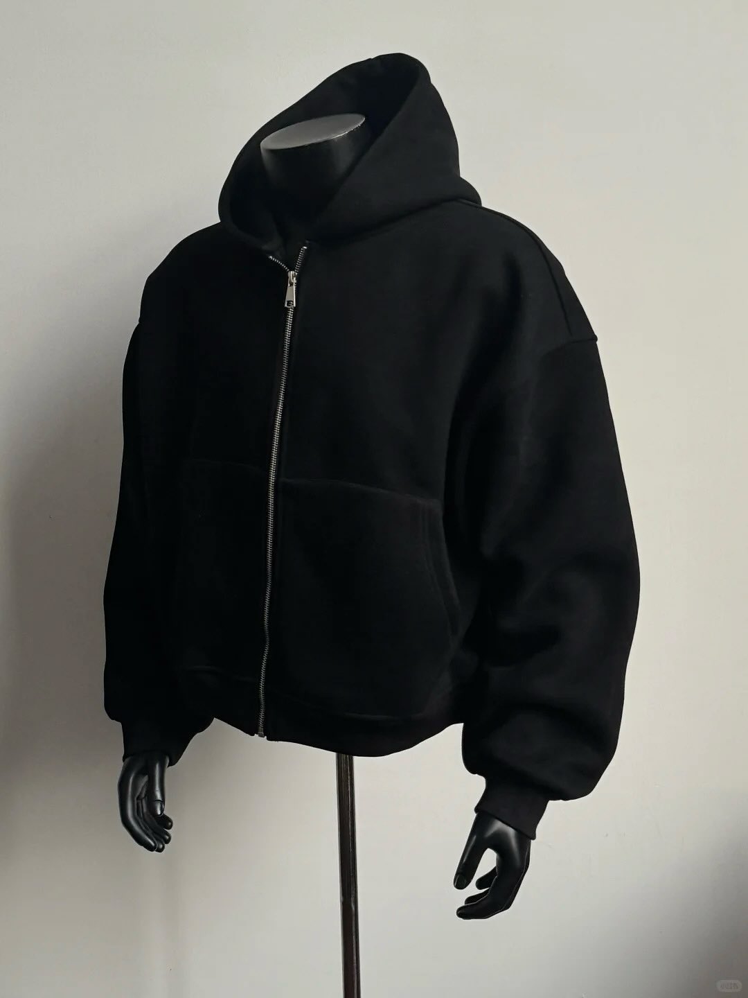 White cotton zipper round-neck sweatshirt, hoodie, men's backpack, high-quality custom winter streetwear, dyed