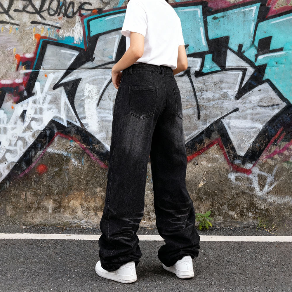 Custom-made pocket streetwear made of polyester-cotton fabric, mid-waisted straight-leg jeans for both men and women, suitable for manufacturers