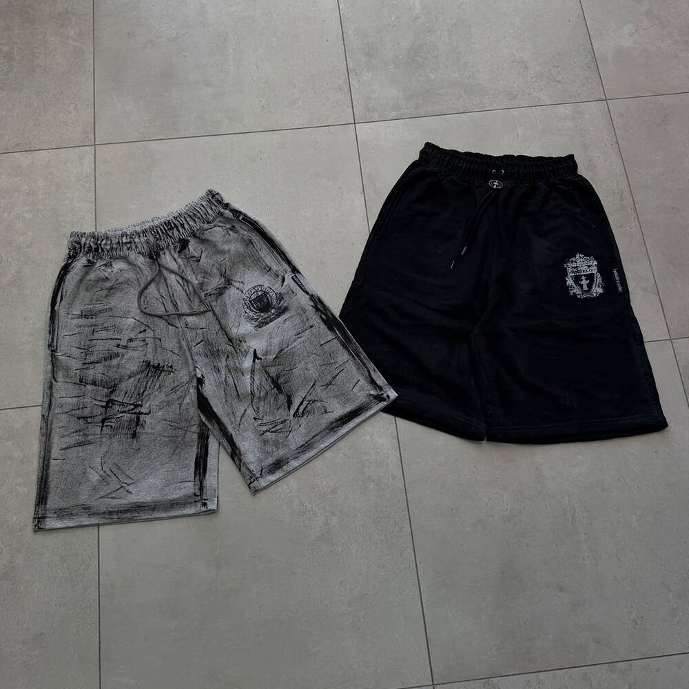 400 Gsm custom street wear hand-painted printed short suit sweatpants with zipper hoodie set, high-quality manufacturer for autumn