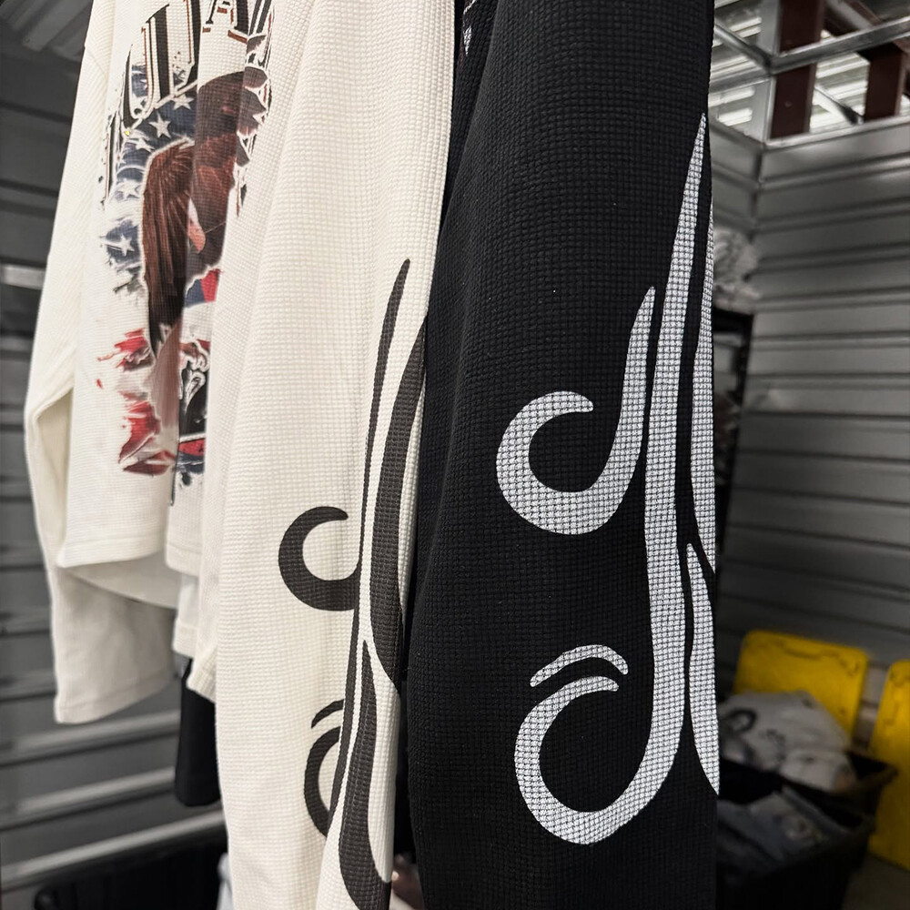 Fashionable waffle shirt with animal patterns, custom-made men's polyester-cotton off-the-shoulder long-sleeved white streetwear, quick-drying