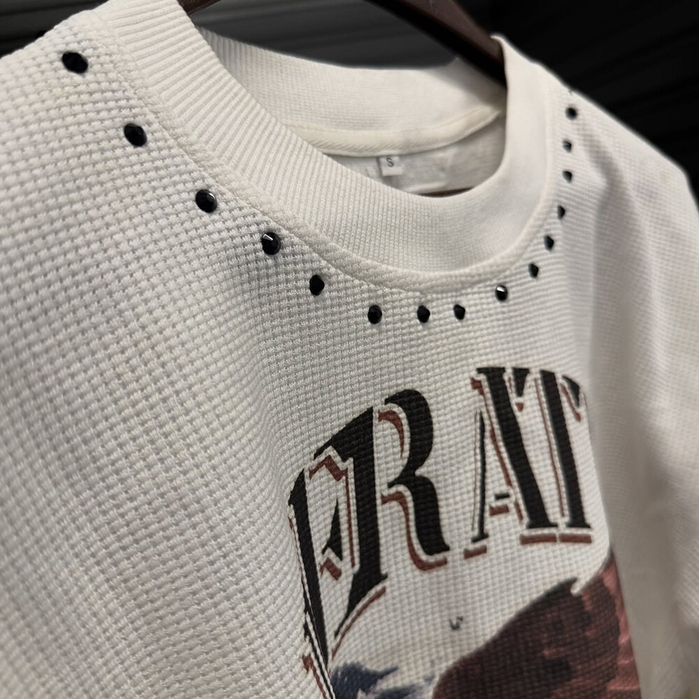 Fashionable waffle shirt with animal patterns, custom-made men's polyester-cotton off-the-shoulder long-sleeved white streetwear, quick-drying