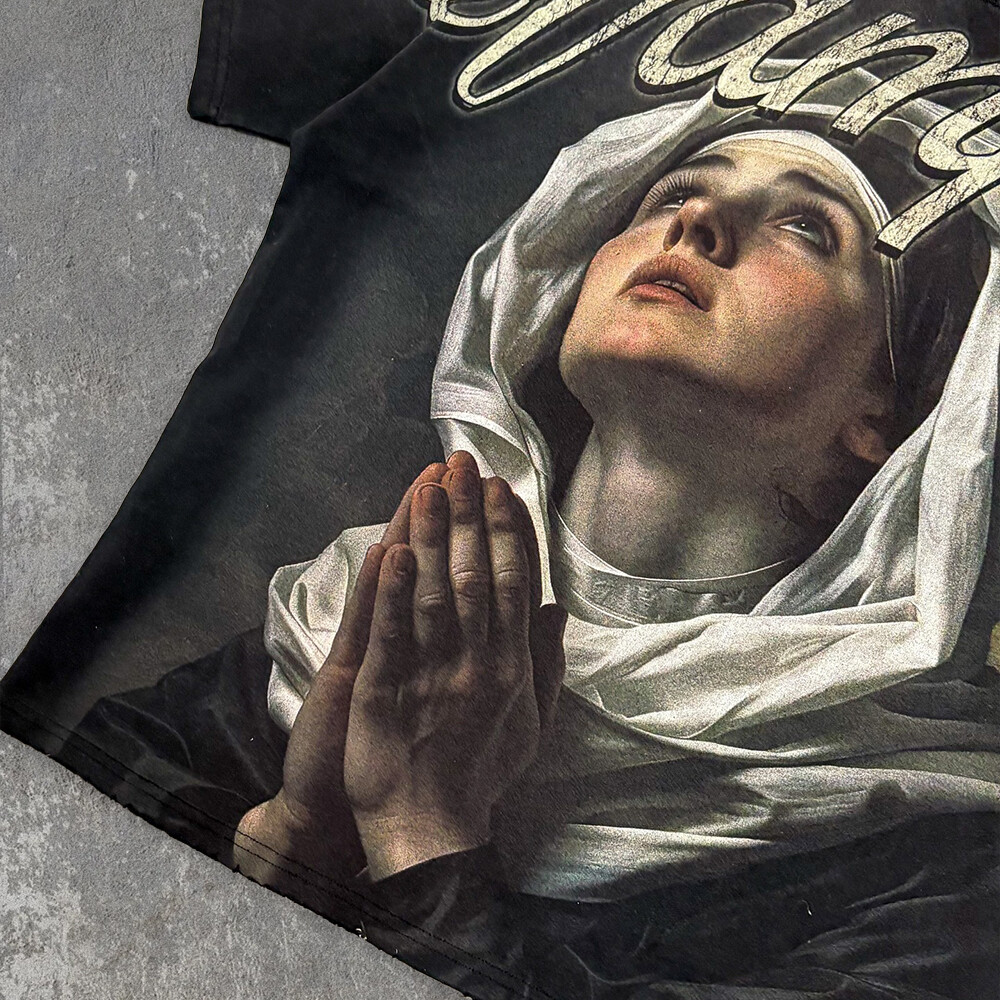 100% cotton embossed custom printed figure pattern knitted fabric men's streetwear retro T-shirt manufacturer