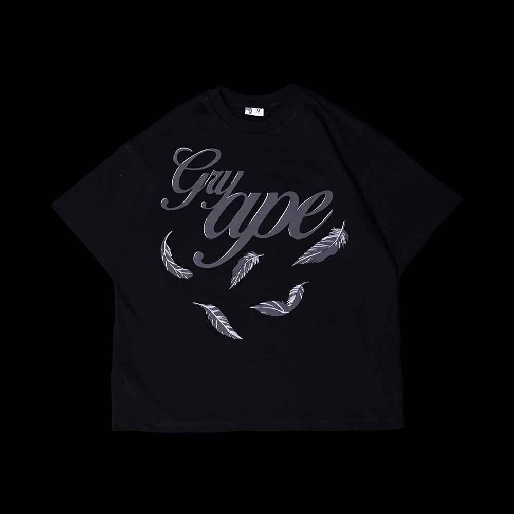 Custom-made white Angel Wings short-sleeved streetwear T-shirt made of high-quality cotton-polyester blend fabric in a regular style