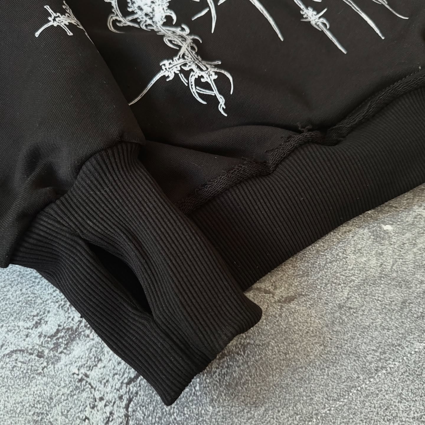 High-quality custom-made cotton-polyester fiber winter men's sweatshirt, hand-painted full-face double zipper hoodie, street style