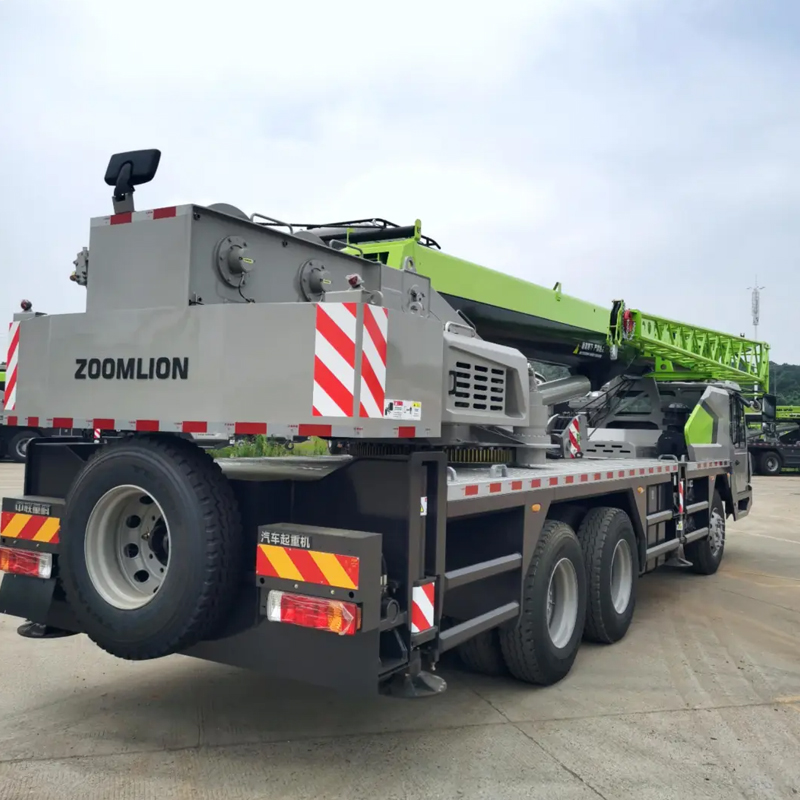 ZOOMLION 25 Ton ZTC250A Heavy Truck Crane