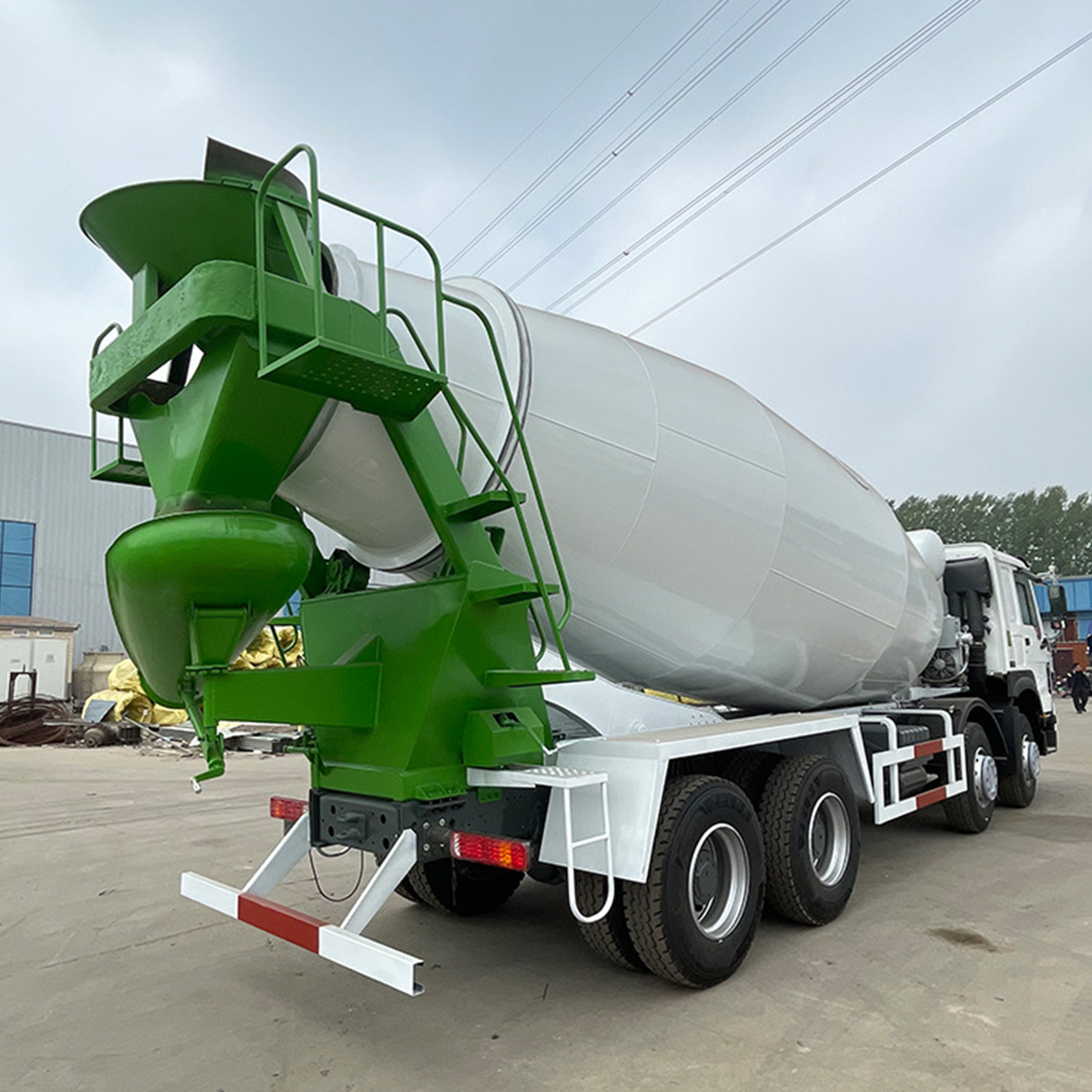 Howo 371 8X4 Concrete Cement Mixer Truck