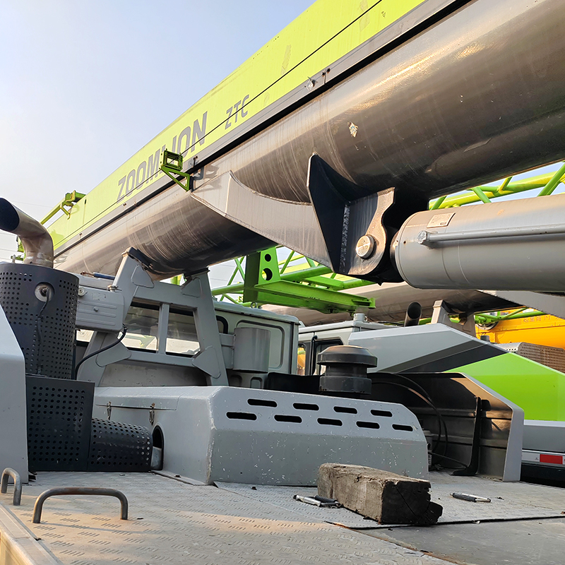 ZOOMLION 50ton ZTC550V Heavy Truck Crane