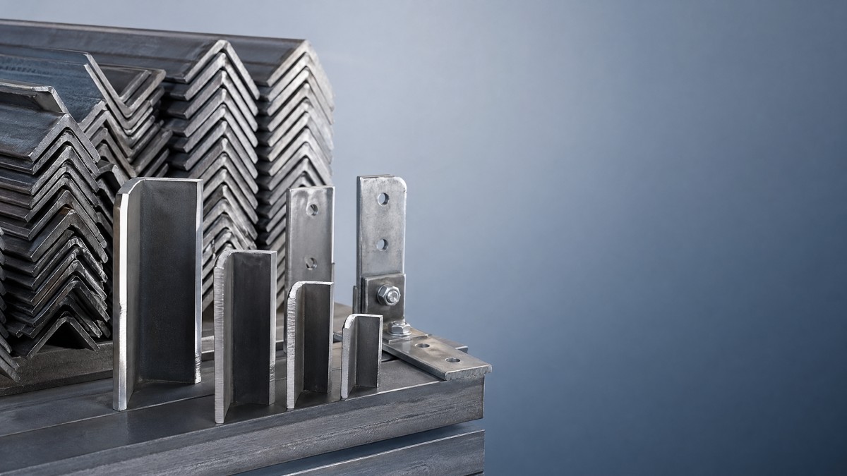 Steel angle for construction: sizing issues on site