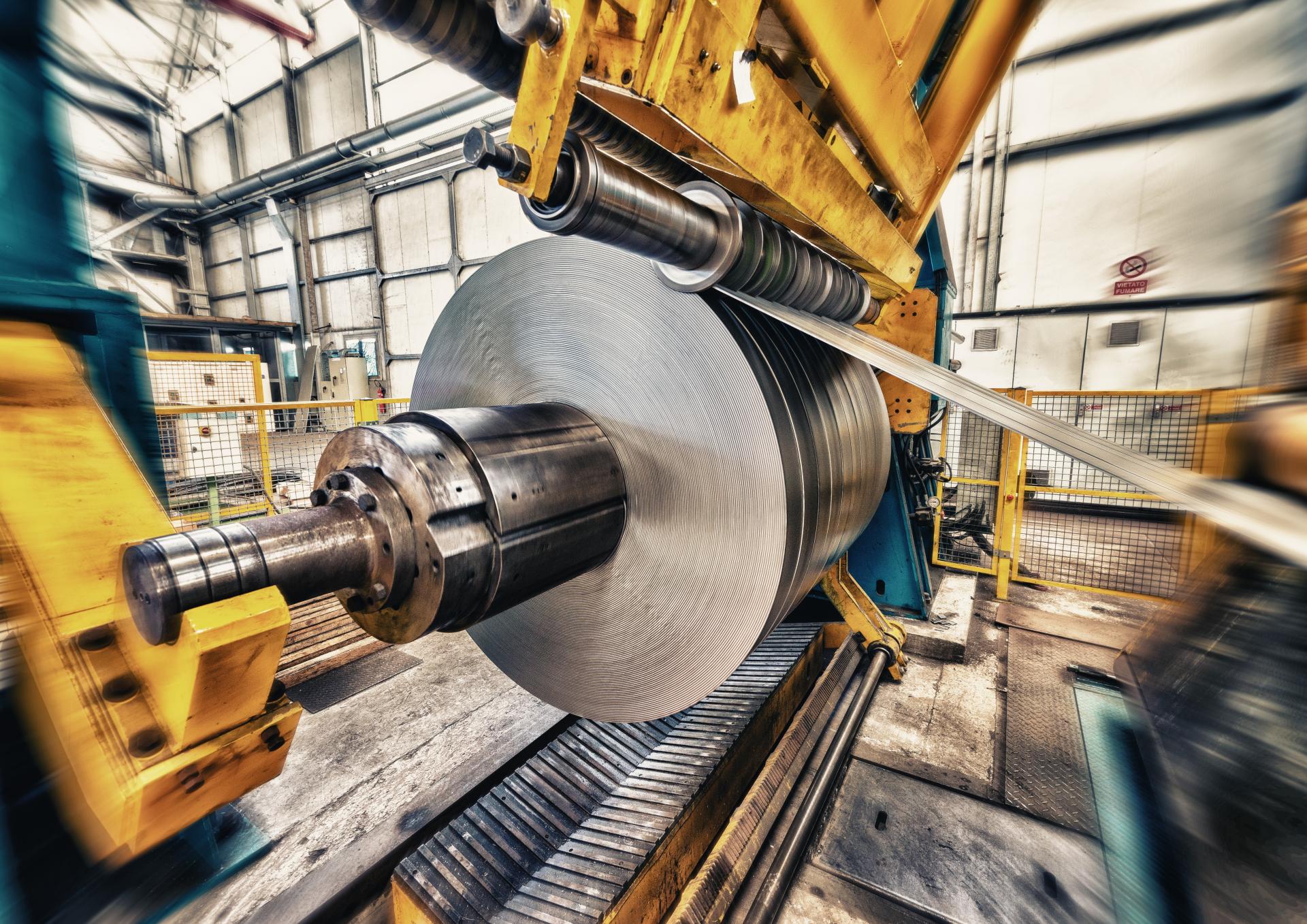 Launching an intelligent steel production management system, significantly improving production efficiency