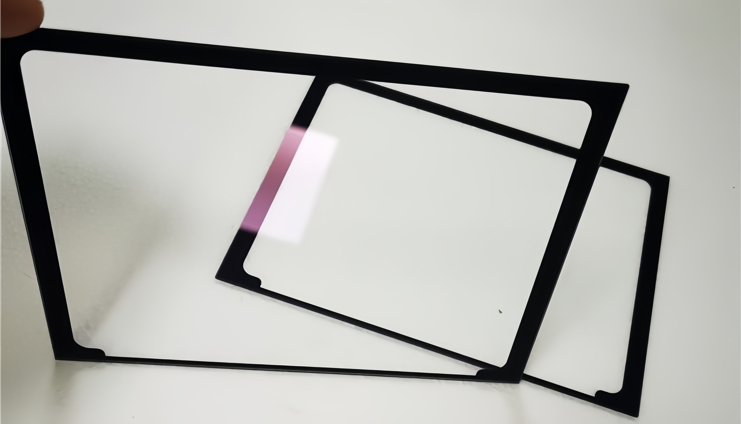 Guarding Clear Vision: Technological Innovation of AF Anti pollution and Anti fingerprint Glass