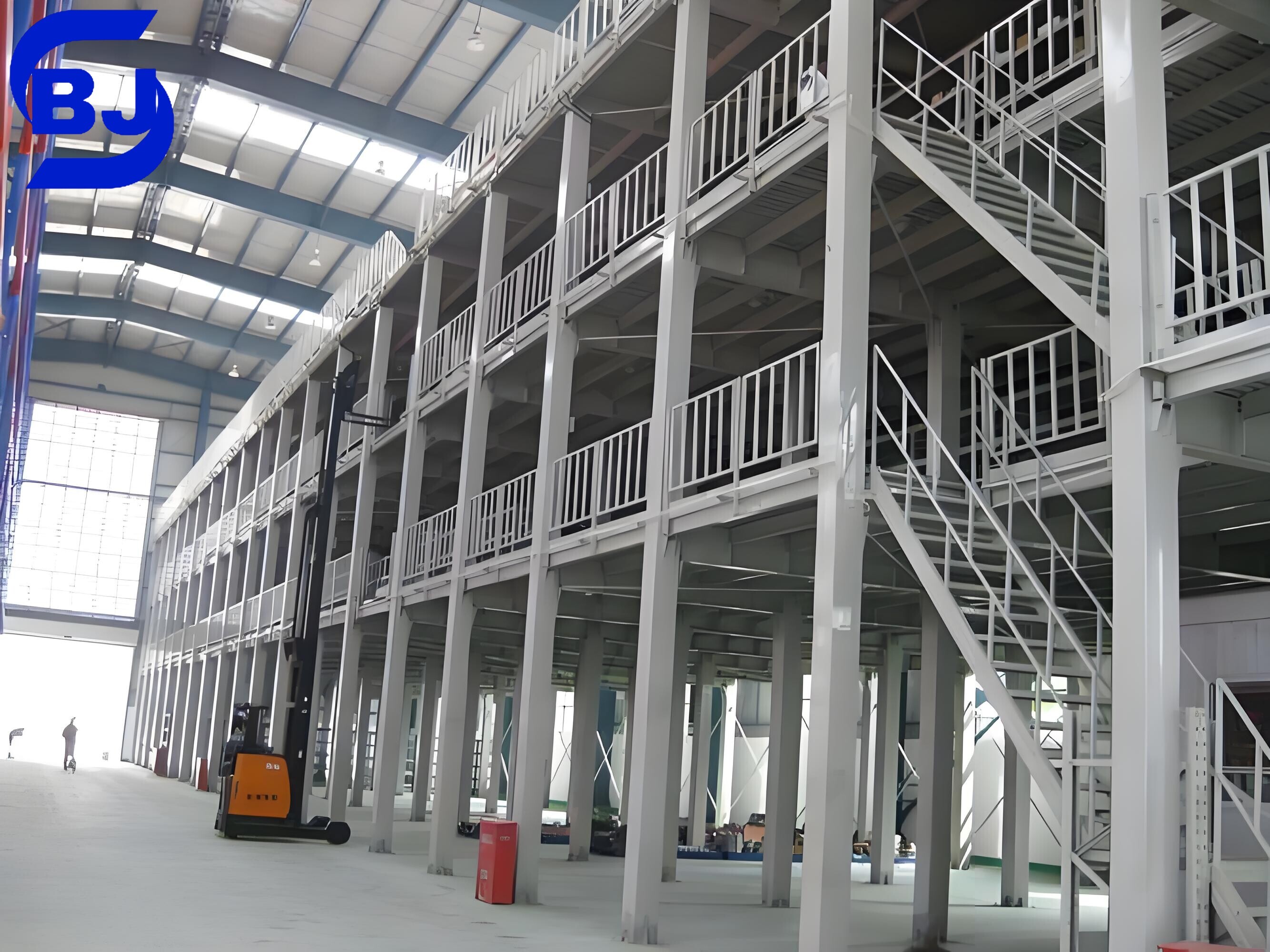 Steel platform warehouse 