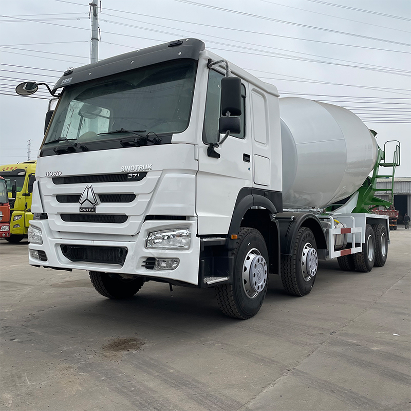 Mixing tank truck