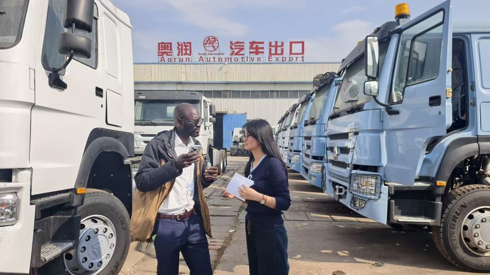 Senegalese customer visits Aorun factory and purchases Howo 8x4 dump truck