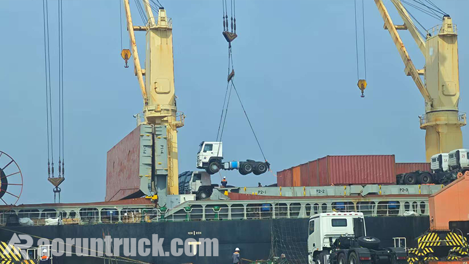 Howo 6x4 Tractor Trucks Loaded and Shipped to Cotonou, Benin