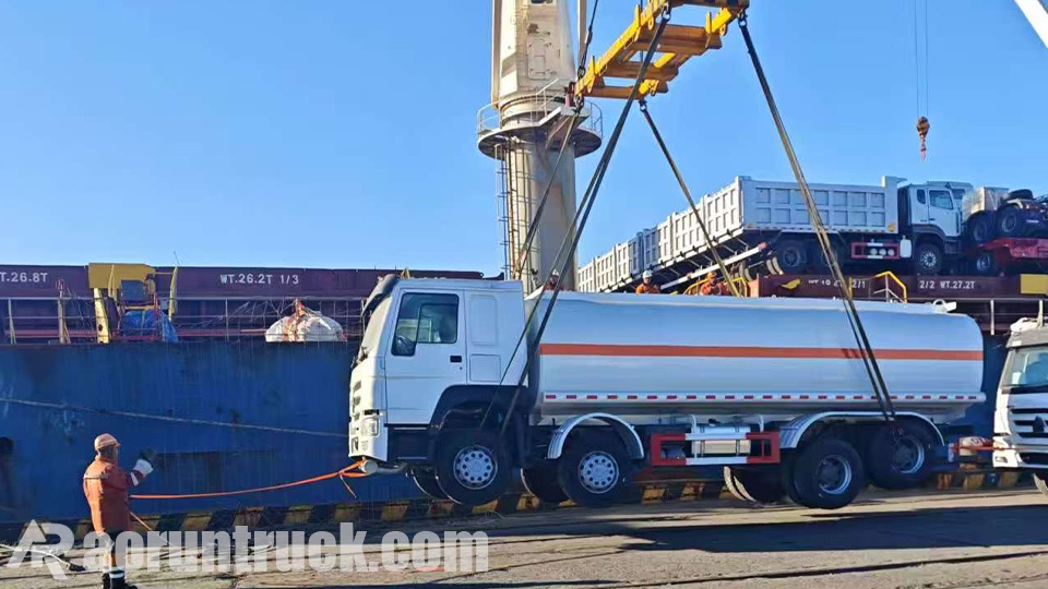 Two Howo 6x4 heavy-duty oil tanker trucks have been successfully shipped to Guyana.