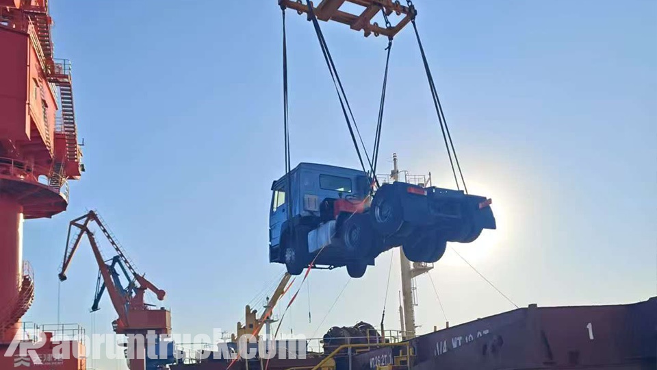 Howo 6x4 Tractor Unit Shipped to Burundi