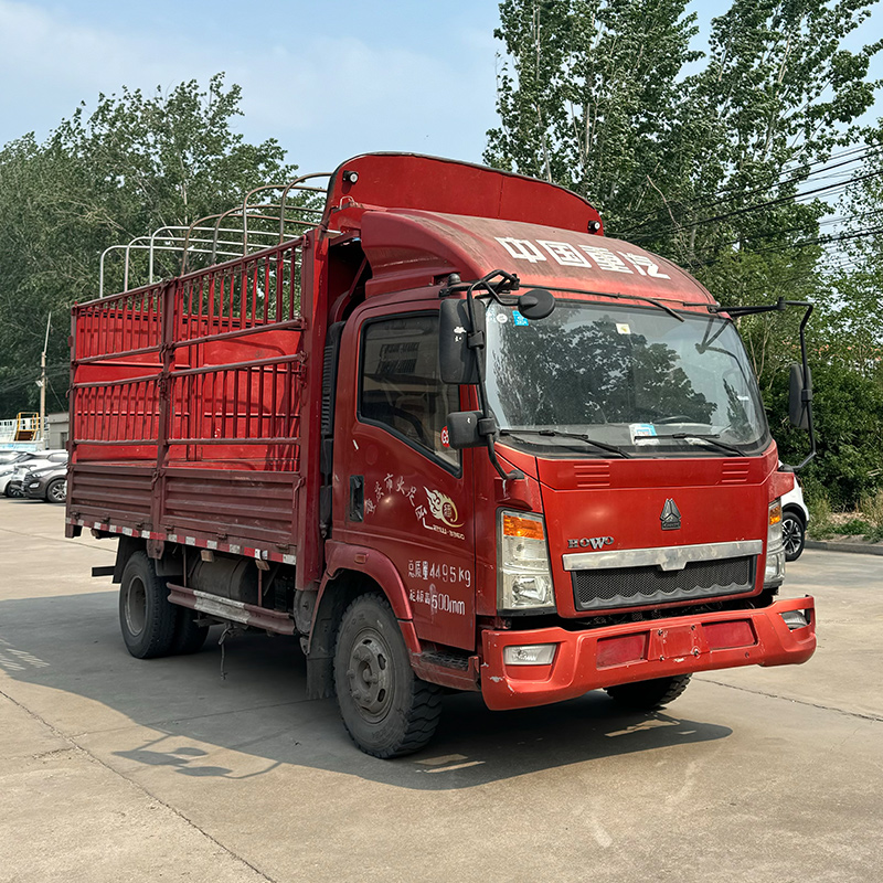 Howo 4x2 Stake Cargo Truck