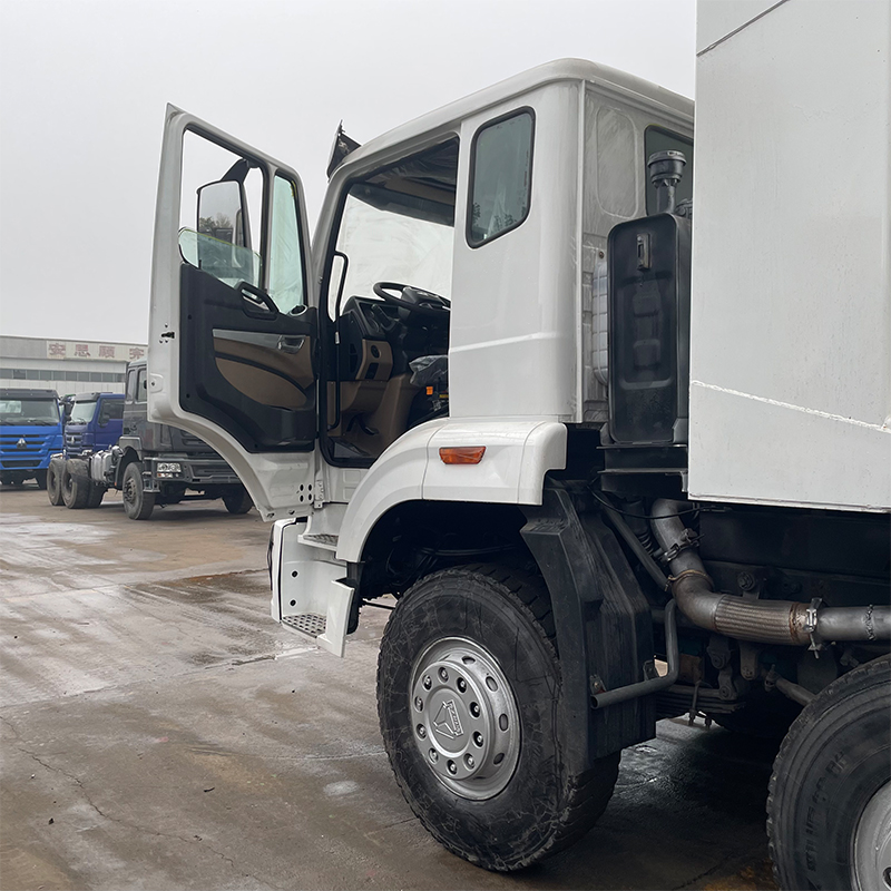 Howo Nx 8x4 Tipper Truck