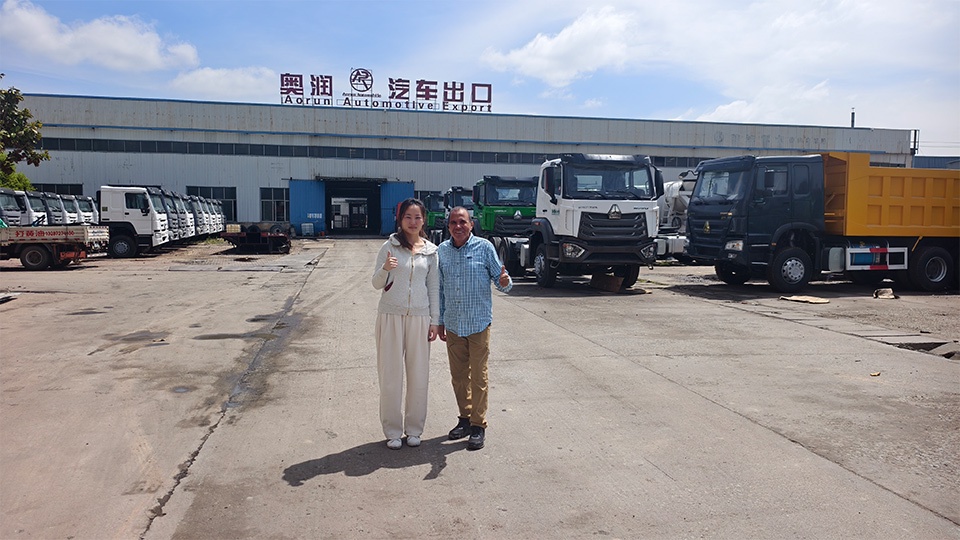 Dominican Clients Visit Aorun Factory: Securing SHACMAN F3000 Tractor Trucks to Empower Heavy-Duty Transport in the Caribbean Dominican Clients Visit Aorun Factory: Securing SHACMAN F3000 Tractor Trucks to Empower Heavy-Duty Transport in the Caribbean