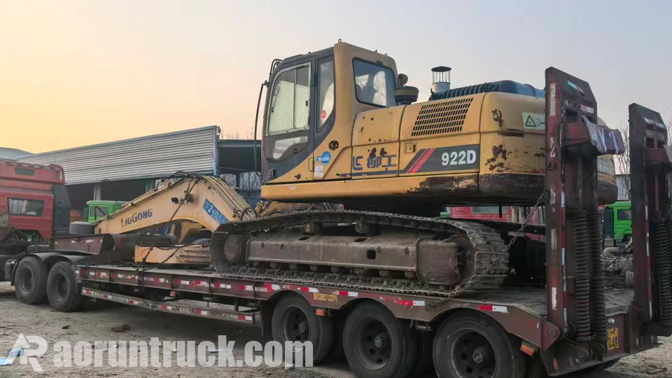 LiuGong 922D Excavators Set Sail for Kenya