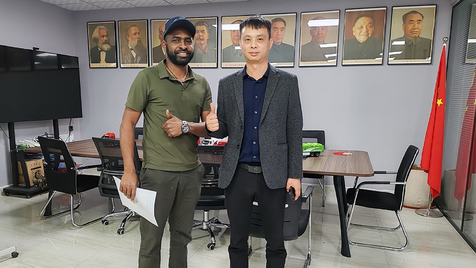 South African Clients Visit Jinan Office; Video Linkup with Aorun Factory Showcases Robust, Hand-Selected Bulldozers Empowering Heavy-Duty Mining Operations.