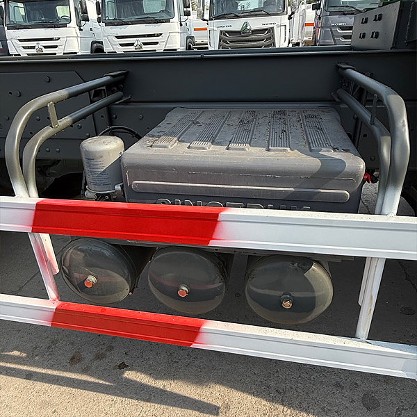 supplier-sinotruck-tipper